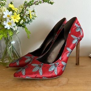 Nine West Red Bee Brocade stilettos, Size 9.5